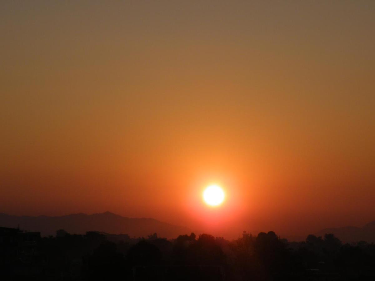 Pokhara Abroad Inn Δωμάτιο φωτογραφία