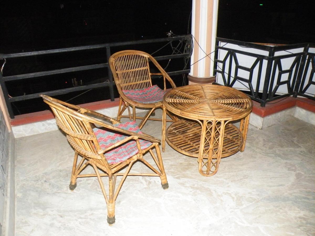 Pokhara Abroad Inn Εξωτερικό φωτογραφία