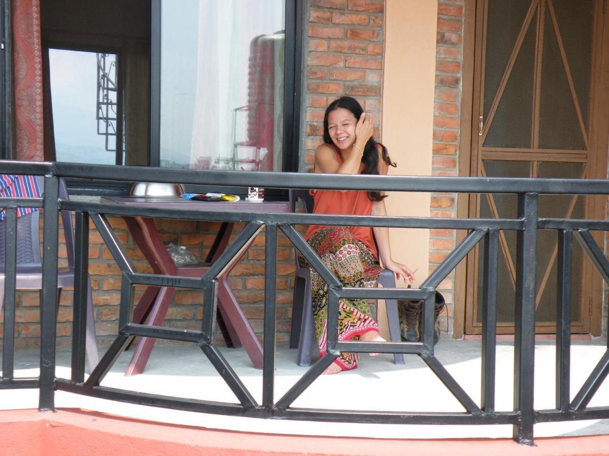 Pokhara Abroad Inn Εξωτερικό φωτογραφία