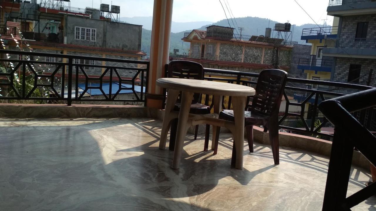 Pokhara Abroad Inn Εξωτερικό φωτογραφία