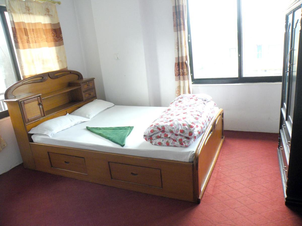 Pokhara Abroad Inn Εξωτερικό φωτογραφία