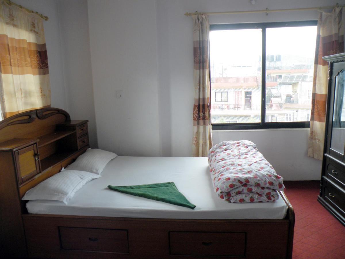 Pokhara Abroad Inn Εξωτερικό φωτογραφία