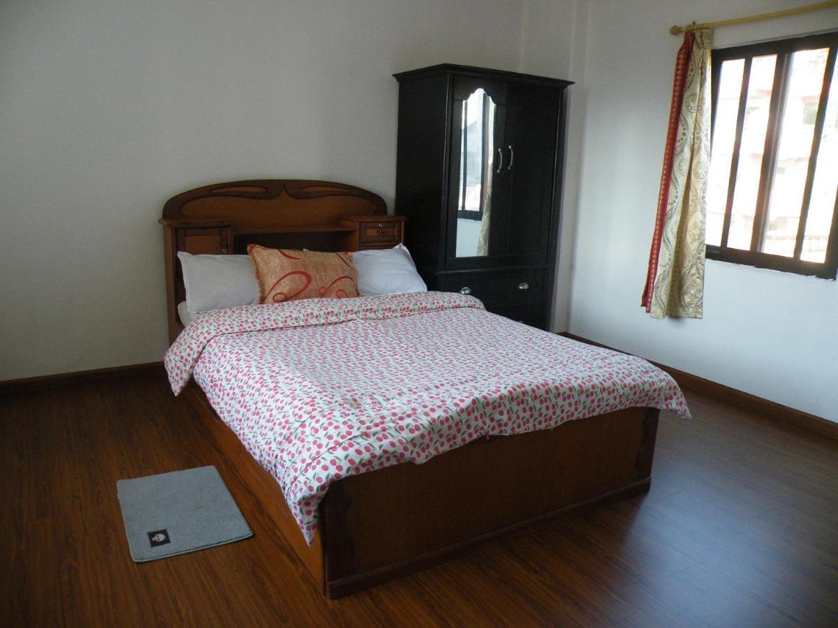 Pokhara Abroad Inn Εξωτερικό φωτογραφία