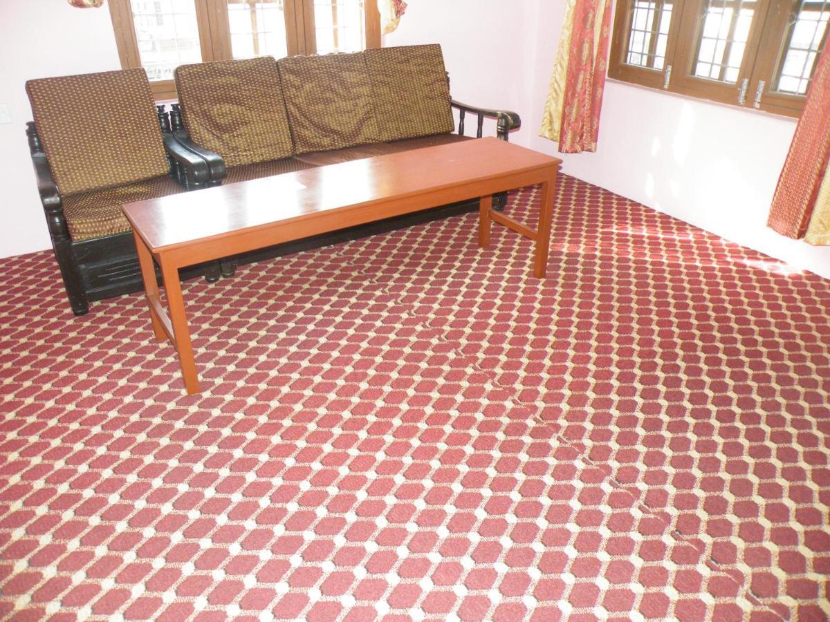 Pokhara Abroad Inn Εξωτερικό φωτογραφία