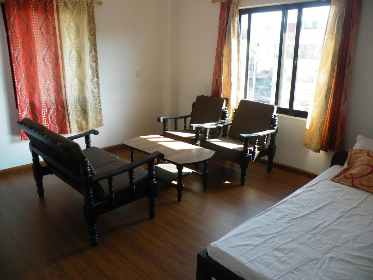 Pokhara Abroad Inn Εξωτερικό φωτογραφία