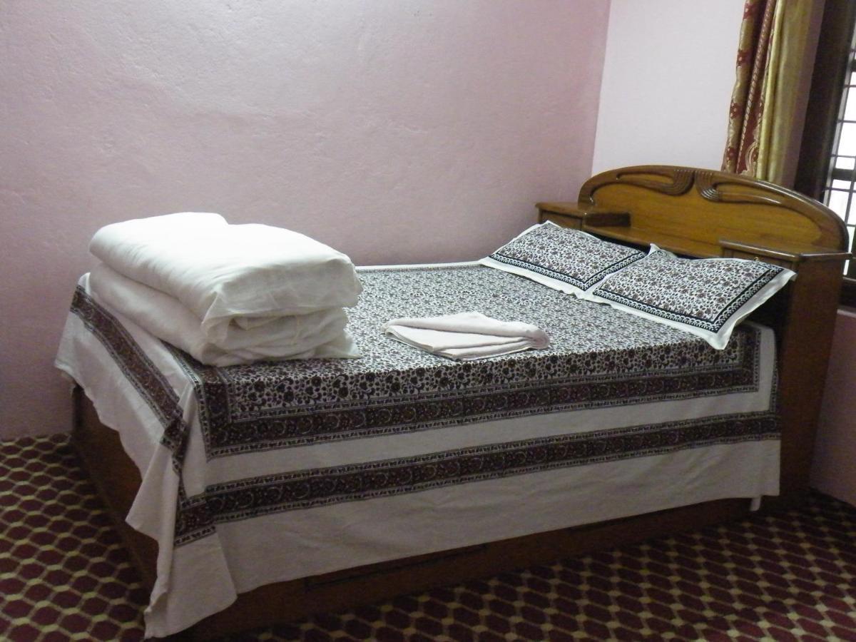 Pokhara Abroad Inn Εξωτερικό φωτογραφία