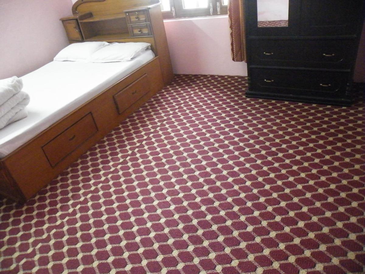 Pokhara Abroad Inn Εξωτερικό φωτογραφία